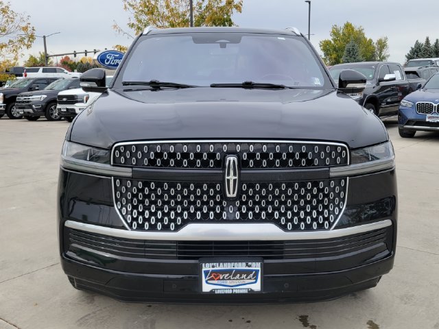 Certified 2025 Lincoln Navigator Reserve AWD/4WD image 8