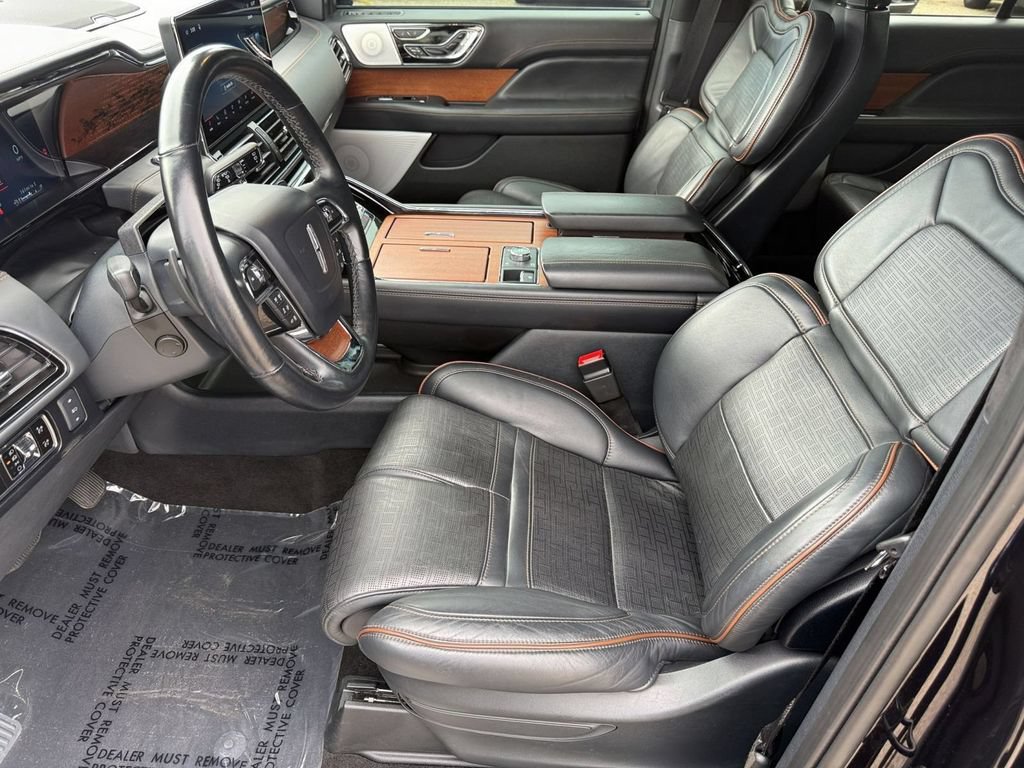 Certified 2023 Lincoln Navigator Black Label AWD/4WD image 12