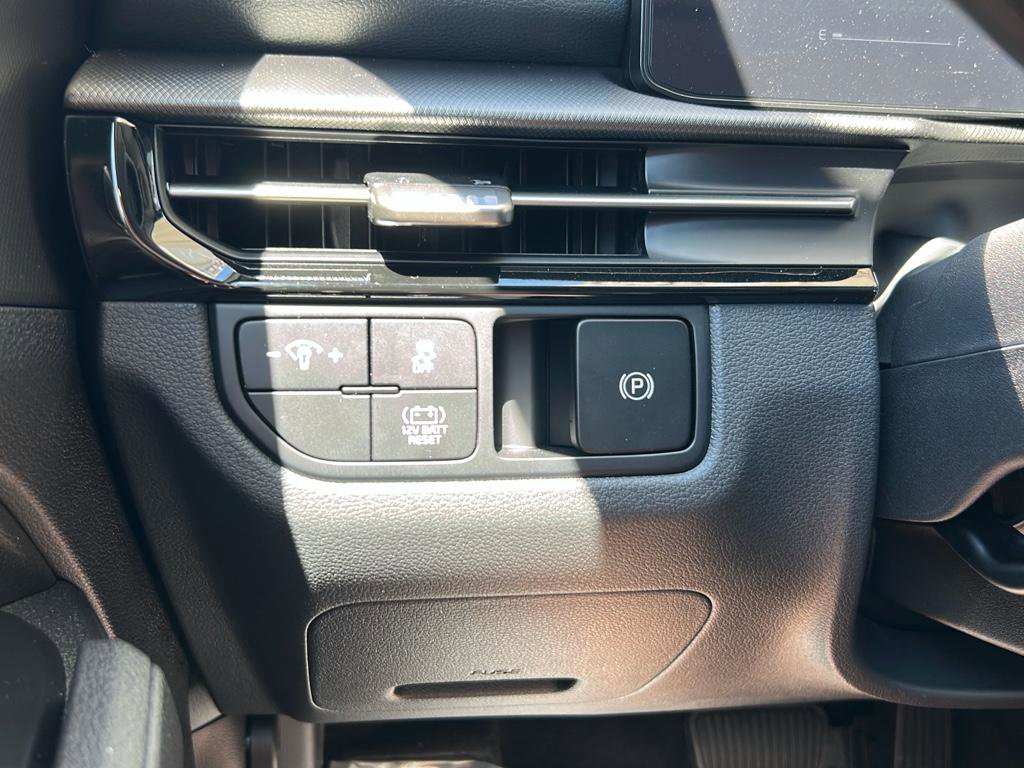 New 2026 Kia Sportage S image 26