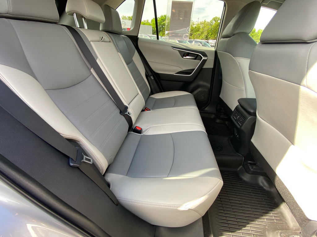 Used 2021 Toyota RAV4 XLE Premium AWD/4WD image 11