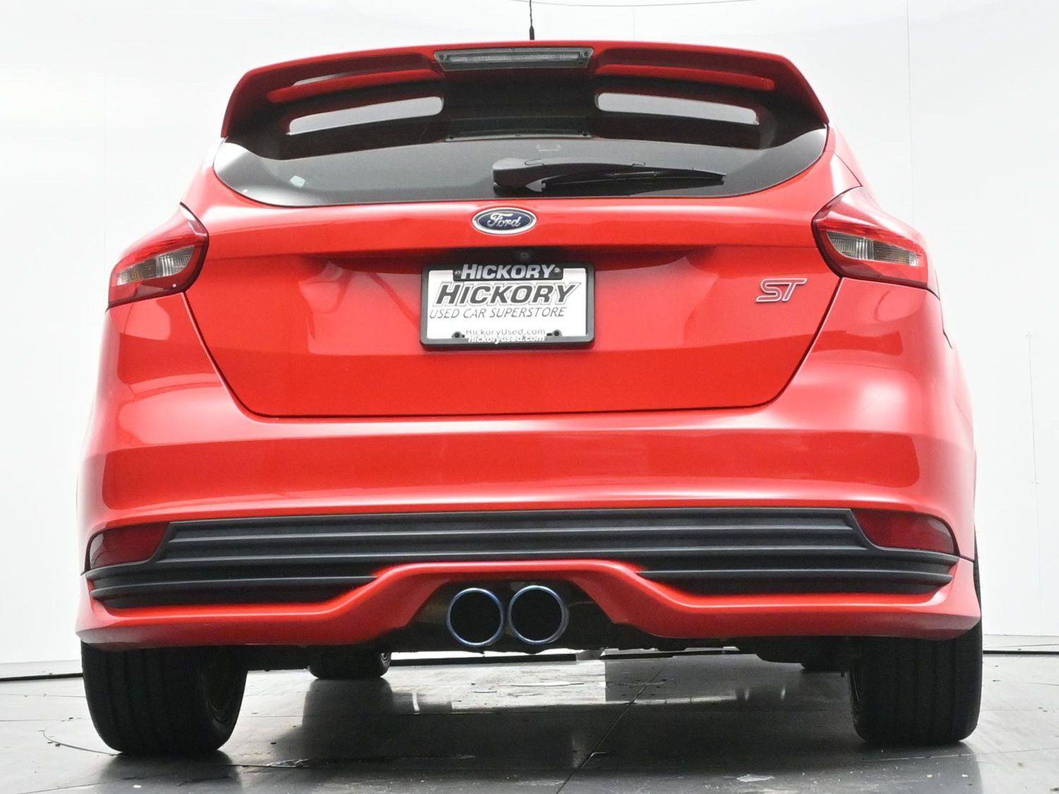 Used 2016 Ford Focus ST FWD image 45