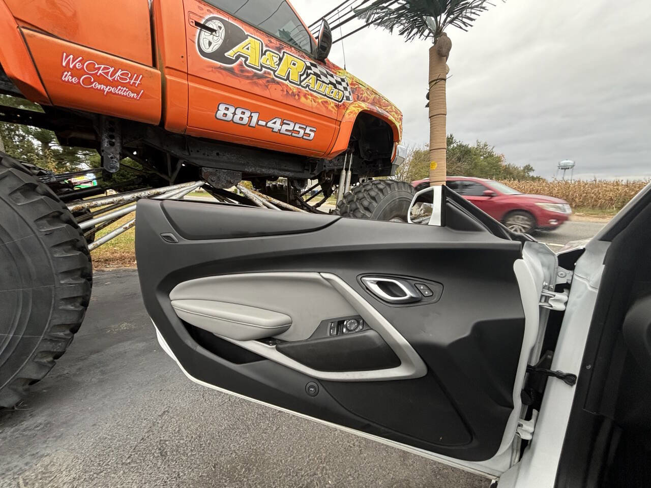 Used 2019 Chevrolet Camaro LT image 19