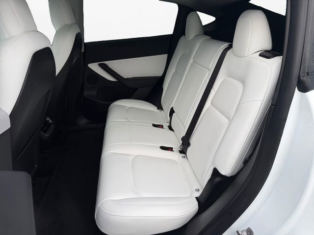 Used 2021 Tesla Model Y Performance image 13