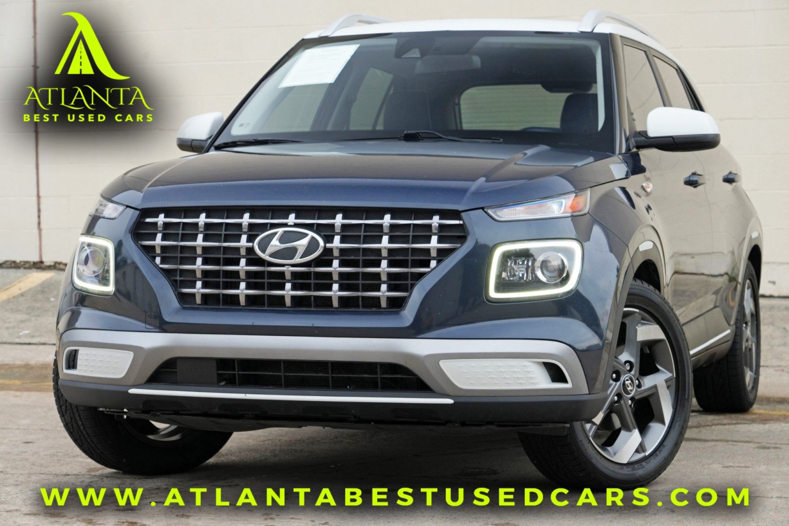 Used 2022 Hyundai Venue Limited FWD image 1