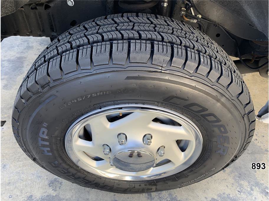 Used 2011 Ford E-350 and Econoline 350 Super Duty w/ PWR Locks & Windows Group image 19