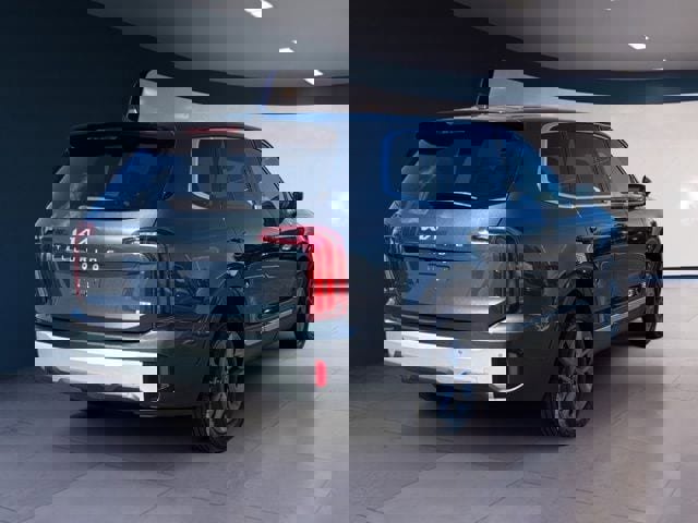 Used 2024 Kia Telluride LX AWD/4WD image 5