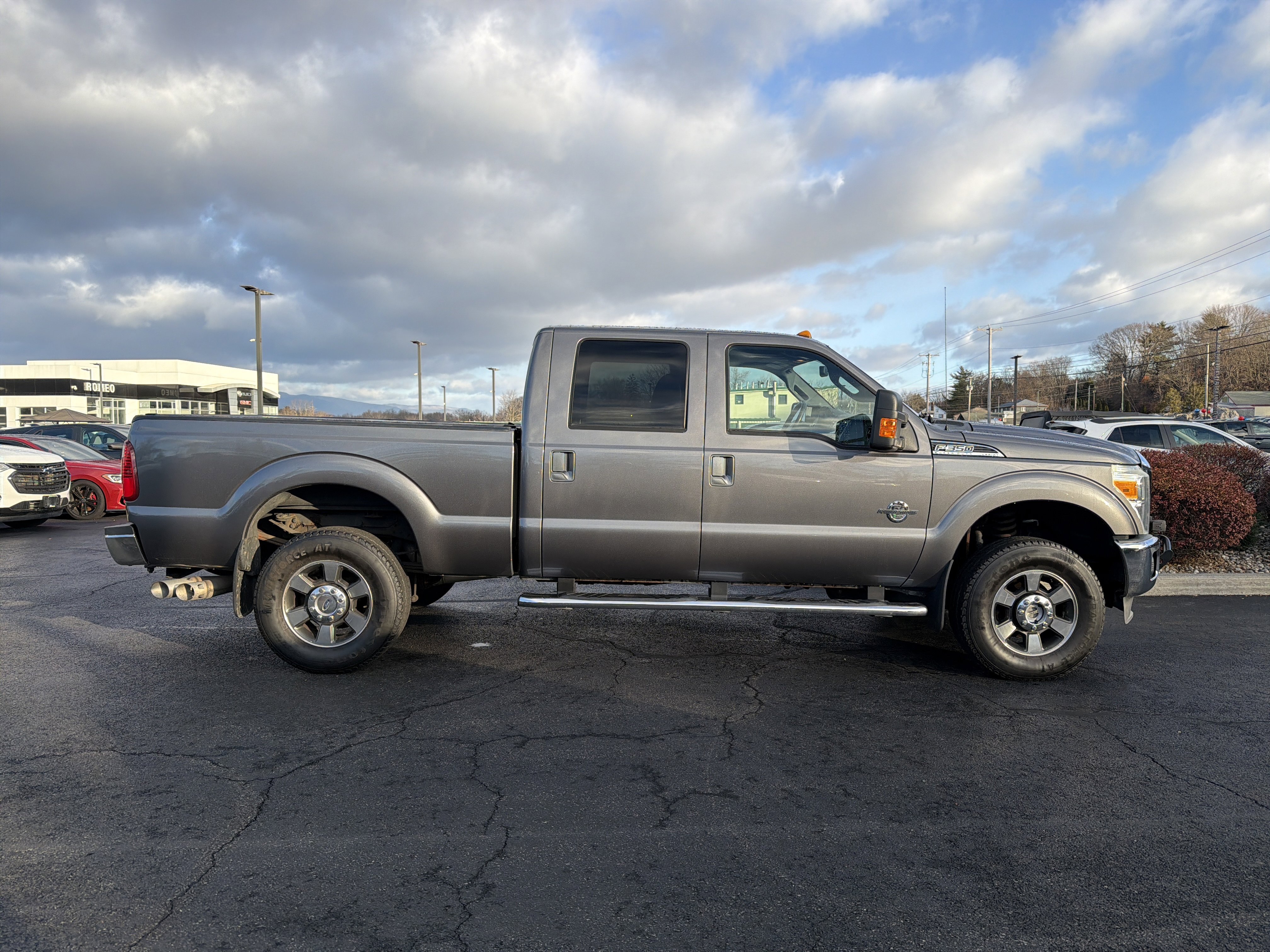 Used 2011 Ford F350 Lariat w/ Lariat Interior Pkg image 4