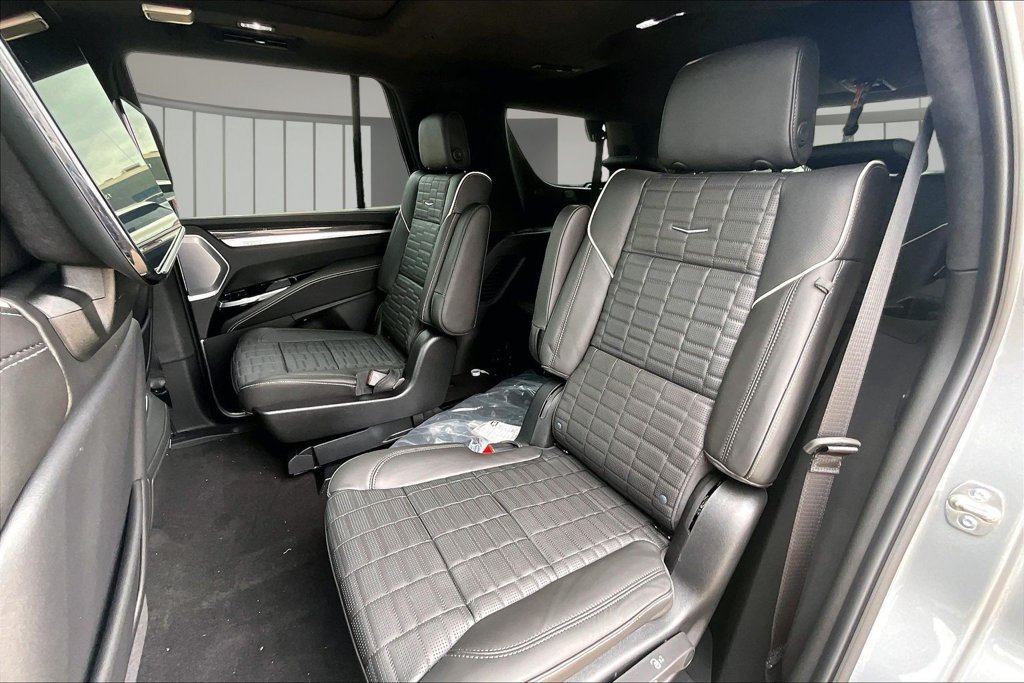 New 2026 Cadillac Escalade V AWD/4WD image 10
