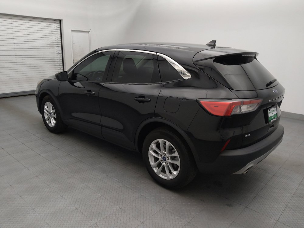 Used 2022 Ford Escape SE FWD image 3