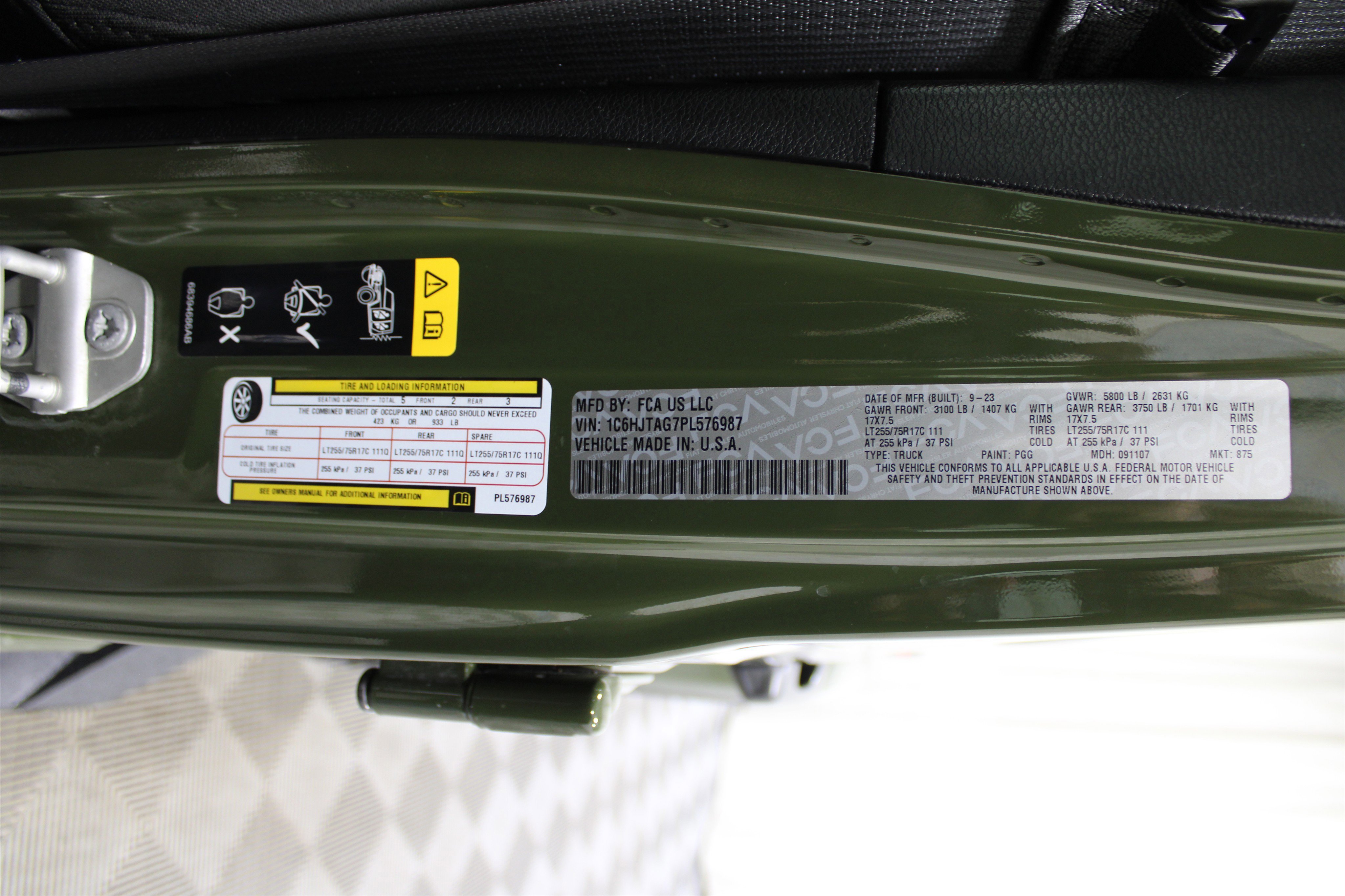 Used 2023 Jeep Gladiator Willys image 40