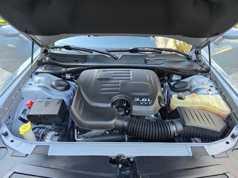 Used 2021 Dodge Challenger SXT image 9