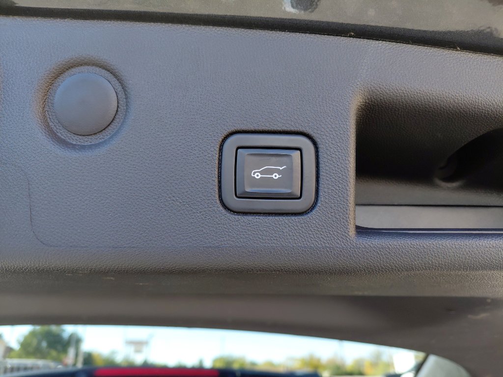 Used 2021 Chevrolet Equinox LT image 10