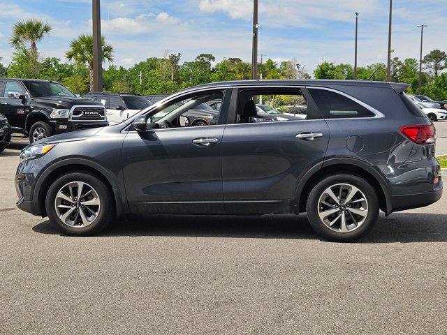 Used 2020 Kia Sorento LX image 3
