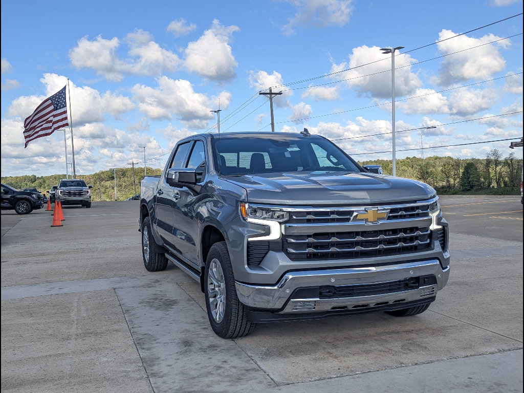 New 2026 Chevrolet Silverado 1500 LTZ w/ Technology Package AWD/4WD image 5