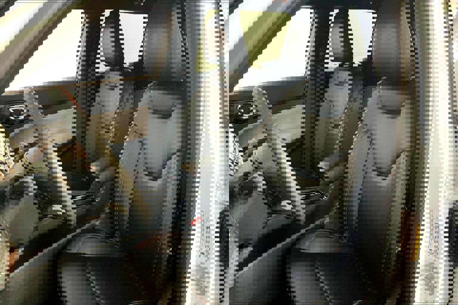 Used 2025 Jeep Compass Limited image 22