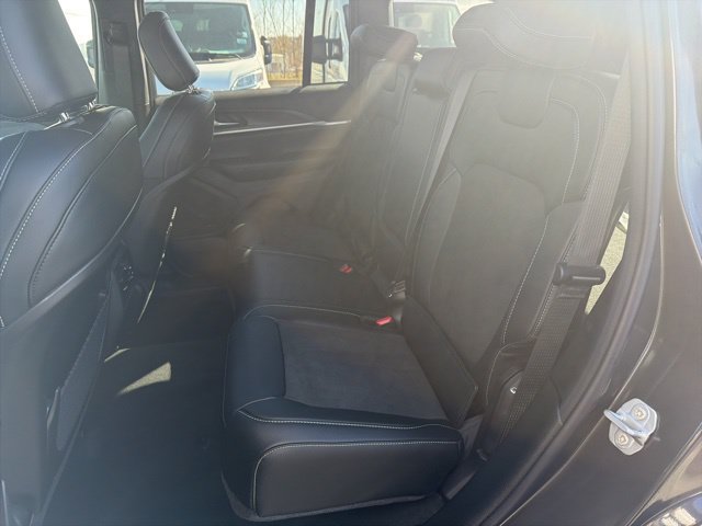 New 2026 Jeep Grand Cherokee Altitude AWD/4WD image 17