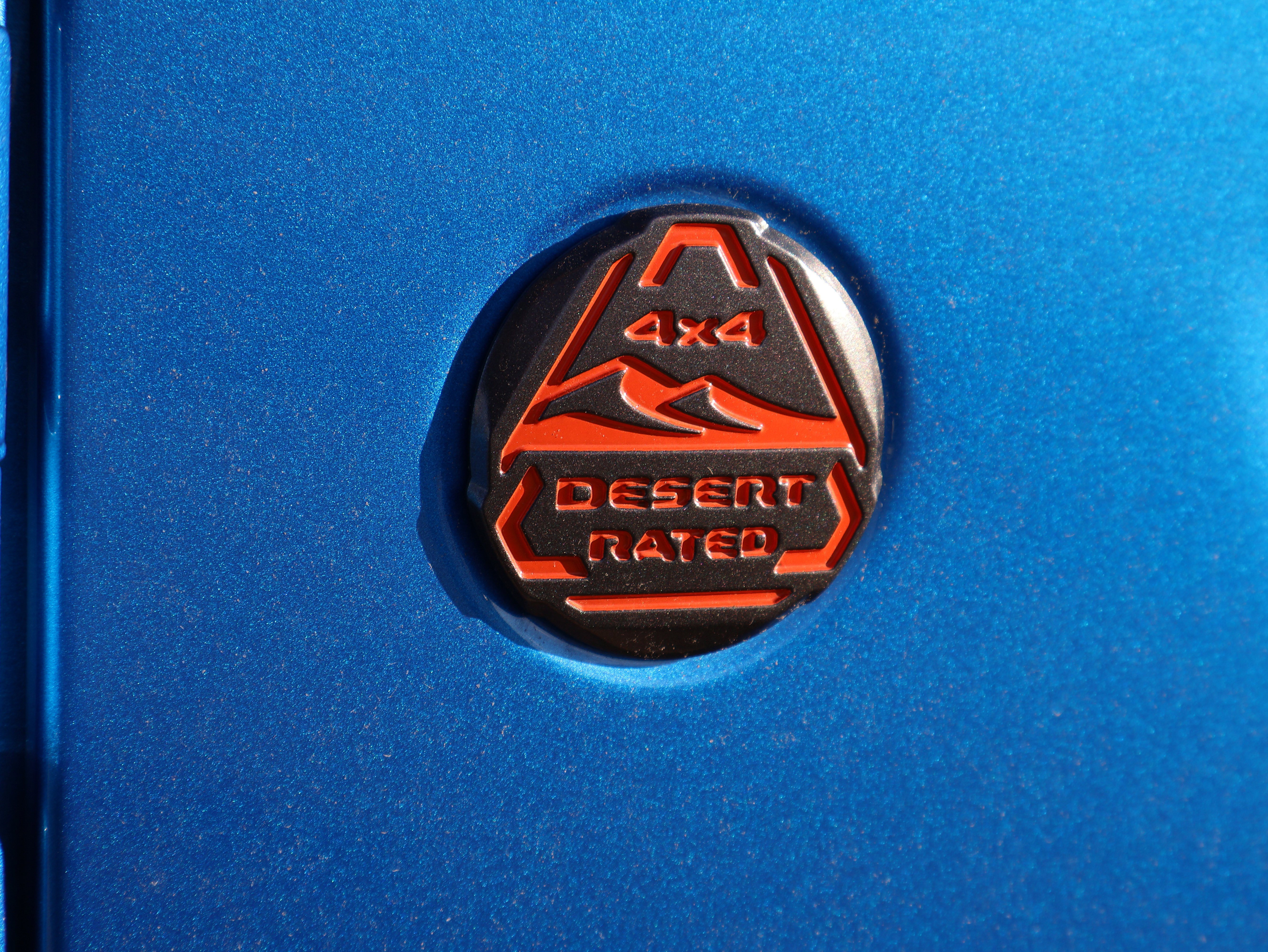 Used 2024 Jeep Gladiator Mojave w/ Technology Group image 8