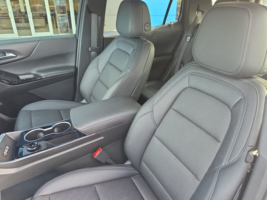 Used 2026 Chevrolet Equinox LT w/ Convenience Package II FWD image 23