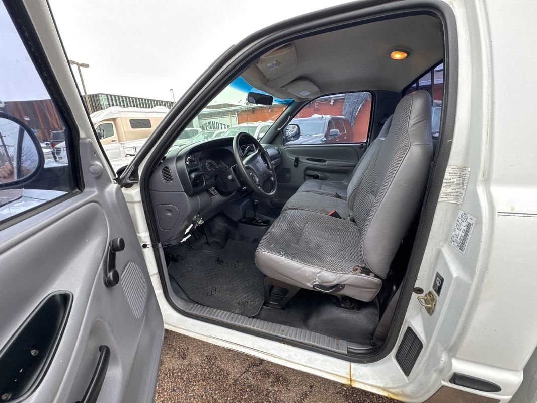 Used 1998 Dodge Ram 1500 Truck ST image 11