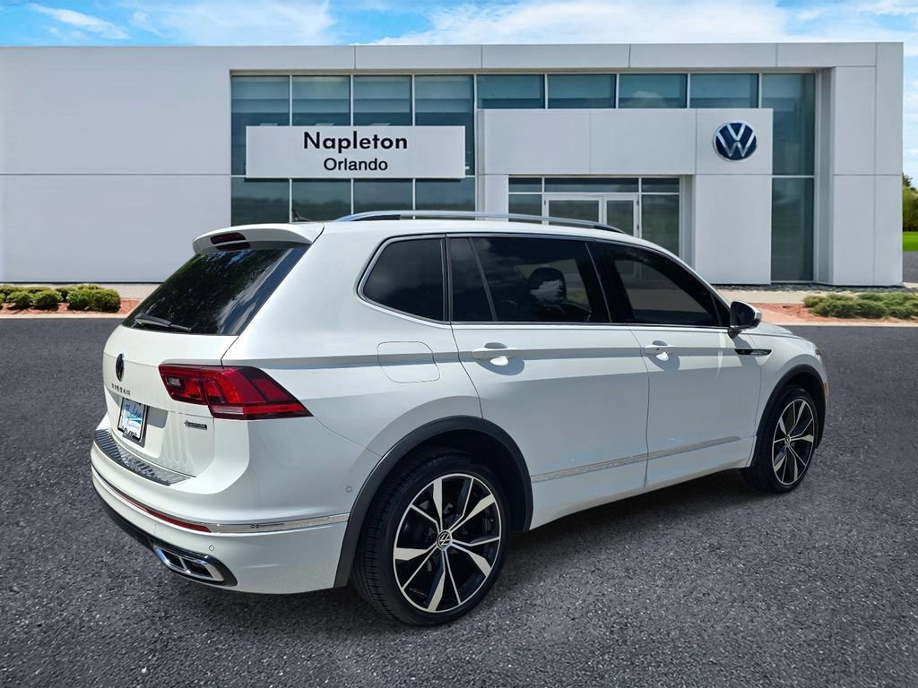 Certified 2022 Volkswagen Tiguan SEL R-Line AWD/4WD image 4