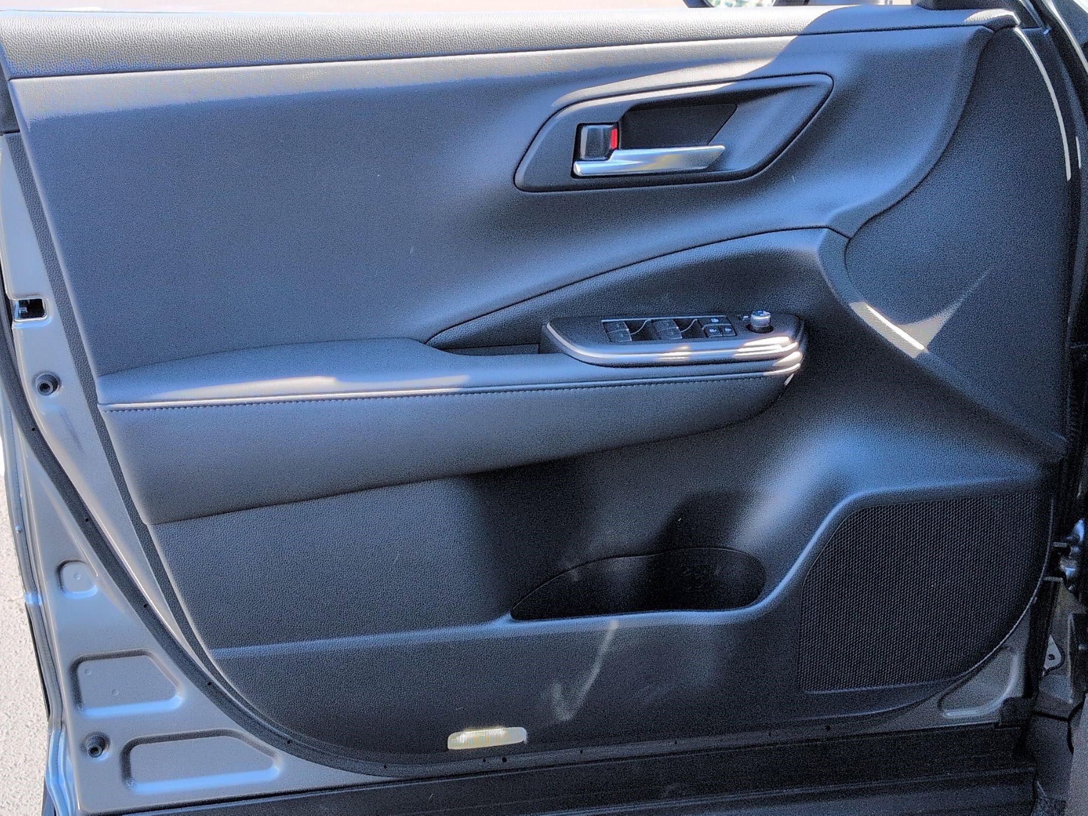 Used 2023 Toyota Crown XLE image 14