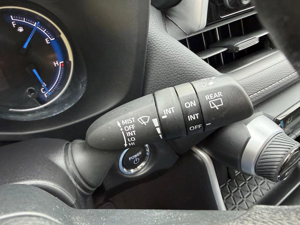 Certified 2025 Toyota RAV4 XLE image 31