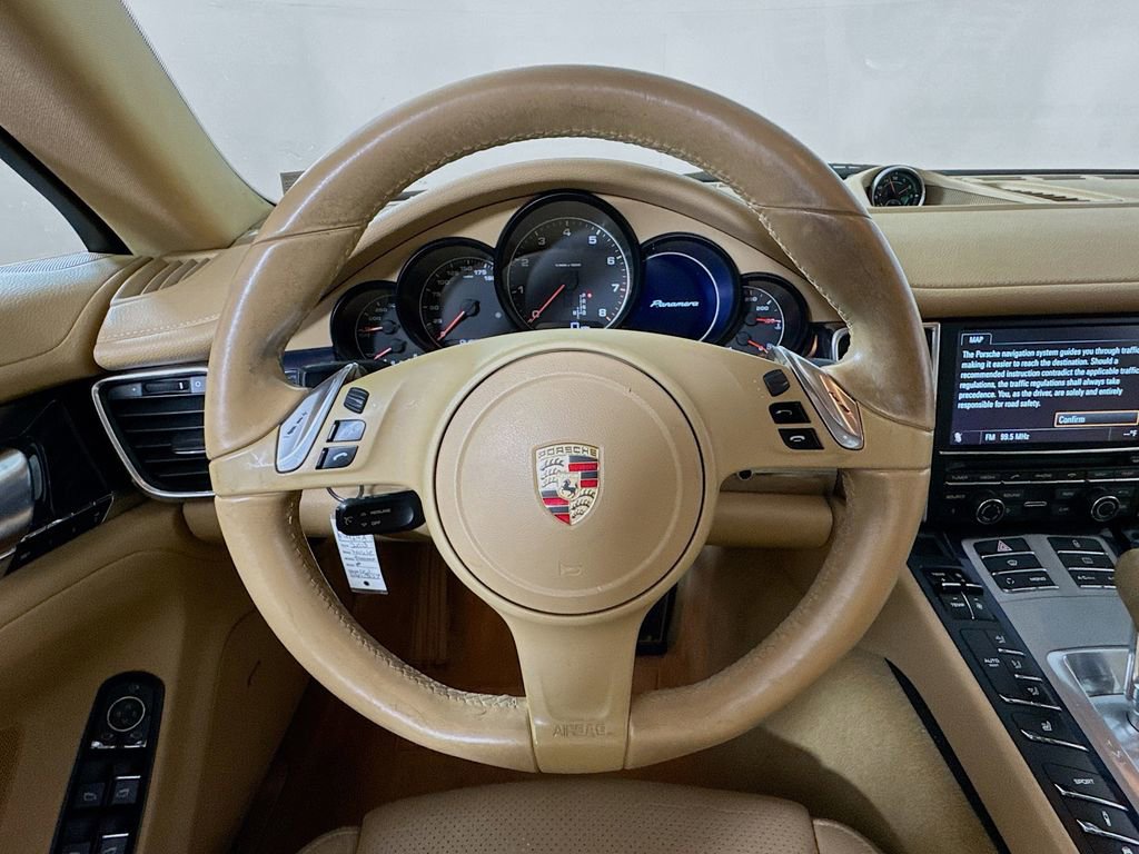 Used 2013 Porsche Panamera 4 image 11