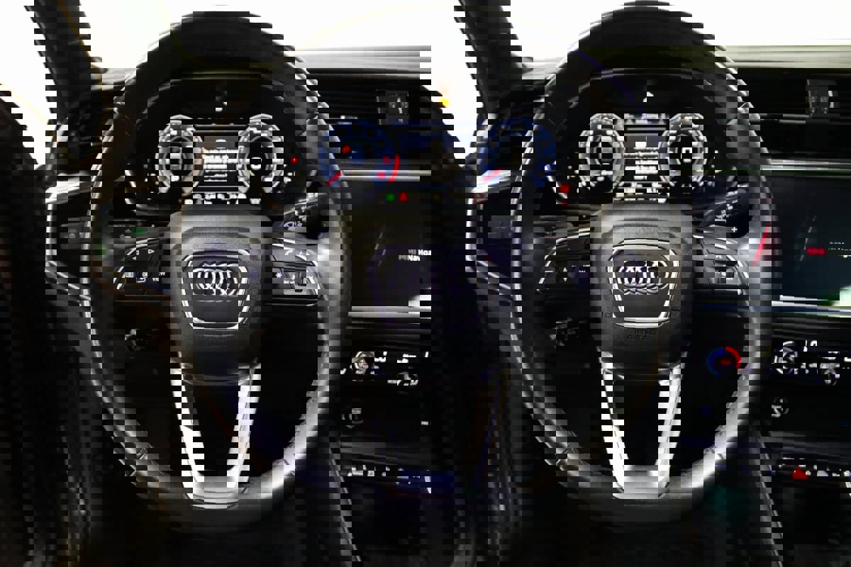 Used 2021 Audi Q3 2.0T Premium Plus w/ Premium Plus Package image 40