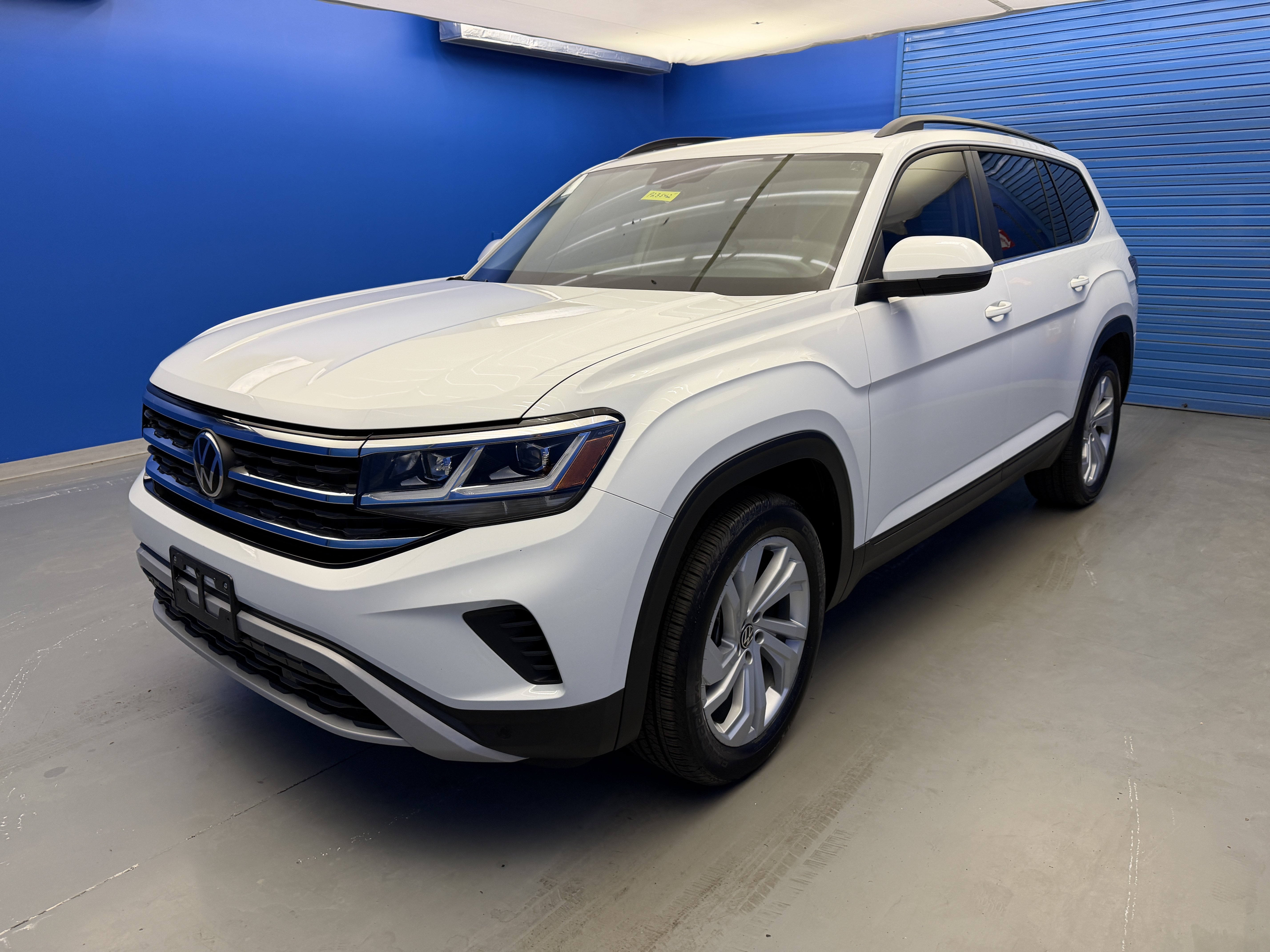 Certified 2023 Volkswagen Atlas SE w/ Panoramic Sunroof Package FWD image 4