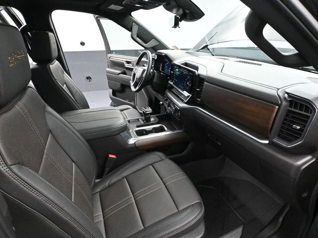 Used 2024 Chevrolet Silverado 1500 High Country w/ High Country Premium Package image 56