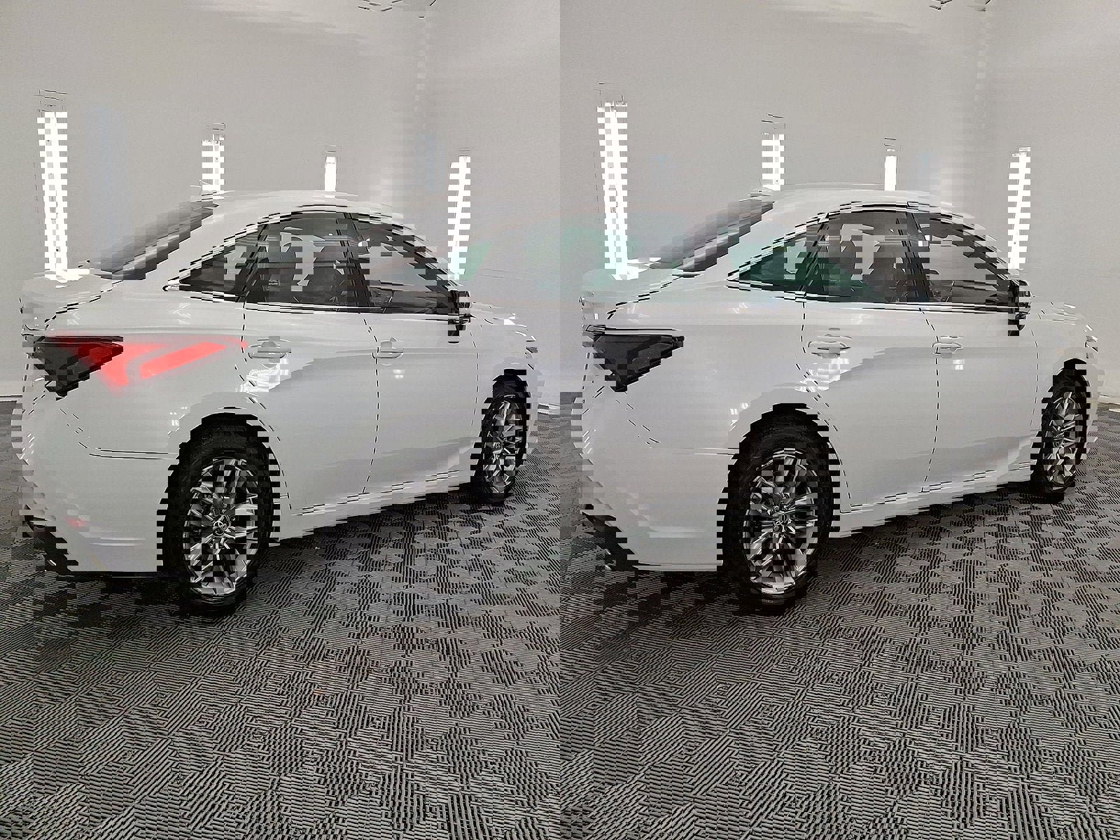 Used 2022 Toyota Avalon XLE w/ Moonroof Package image 26