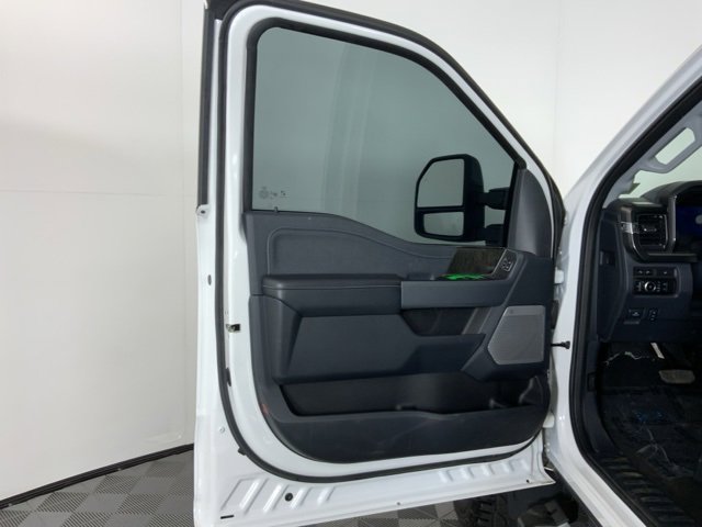 Used 2024 Ford F350 Lariat w/ Camper Package image 16