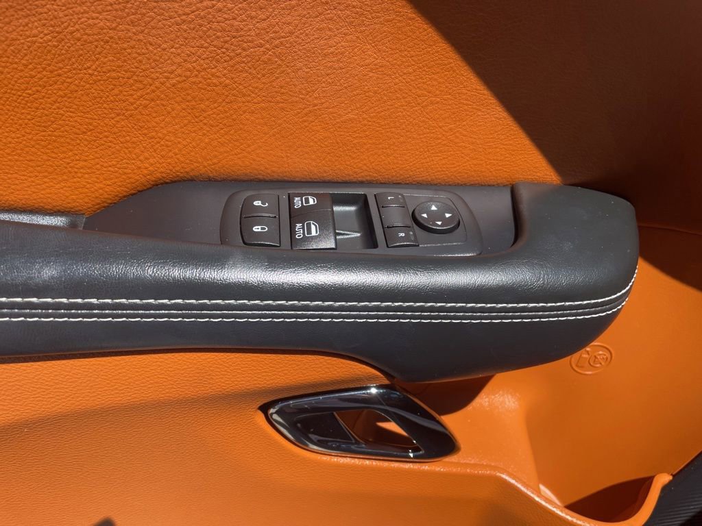 Used 2016 Dodge Challenger SRT Hellcat RWD image 7