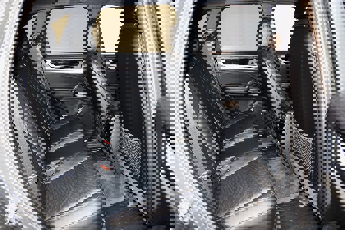 Used 2024 Porsche Cayenne image 75