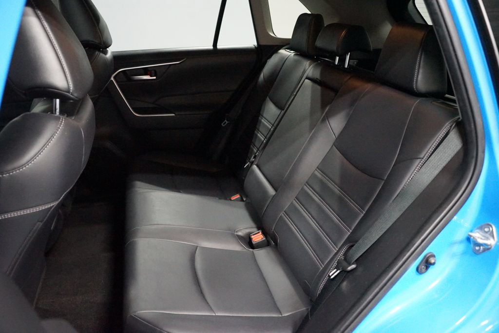 Used 2021 Toyota RAV4 XLE Premium FWD image 28