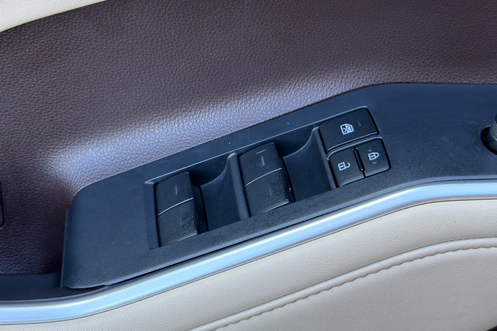 Used 2022 Toyota Highlander XLE image 13