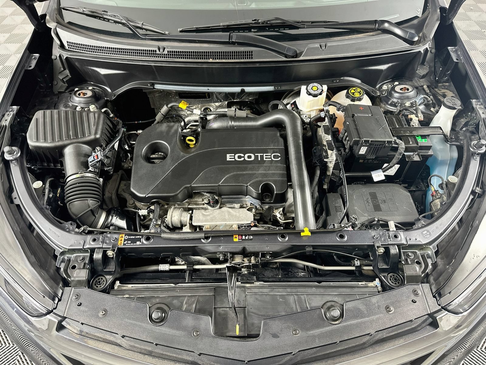 Used 2022 Chevrolet Equinox LS w/ LS Convenience Package FWD image 27