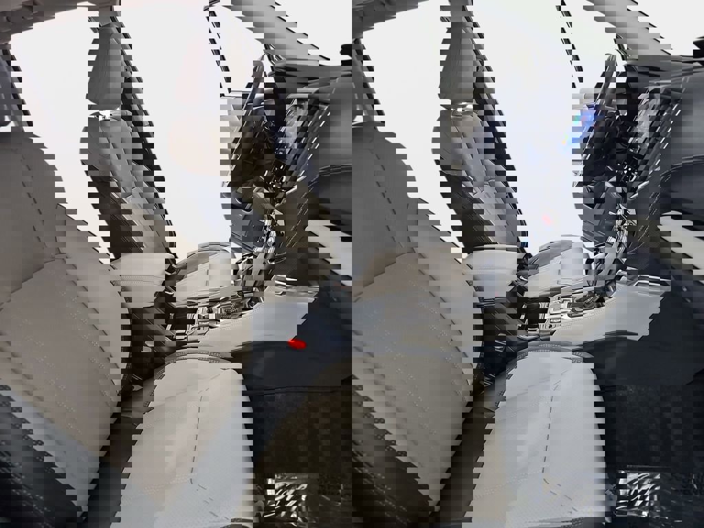 Used 2024 Subaru Forester Limited image 12