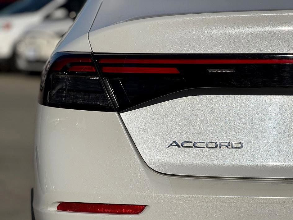 Used 2023 Honda Accord EX image 13