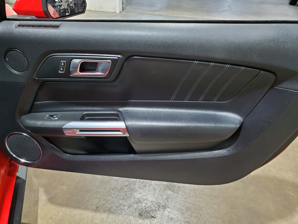 Used 2019 Ford Mustang Premium image 15