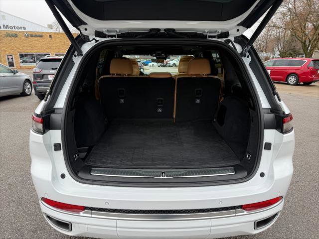 Certified 2025 Jeep Grand Cherokee Summit w/ Adv Protech Group IV image 13