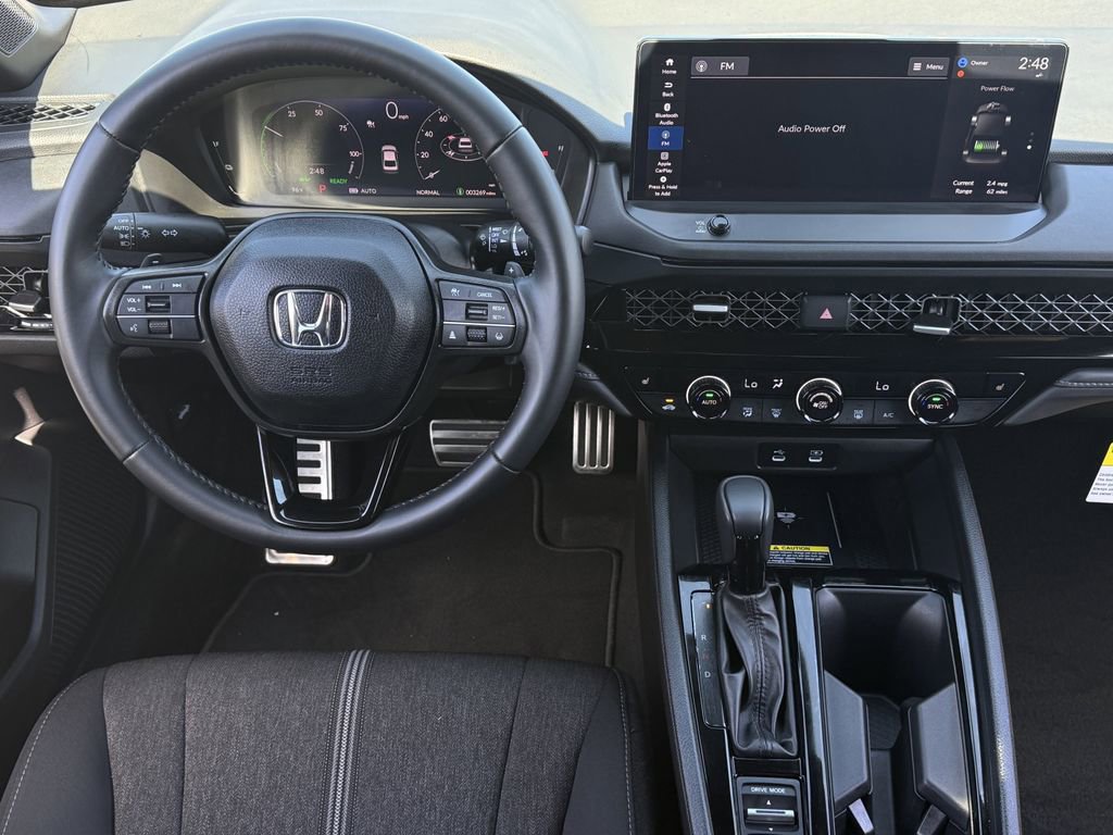 Used 2025 Honda Accord Sport image 12