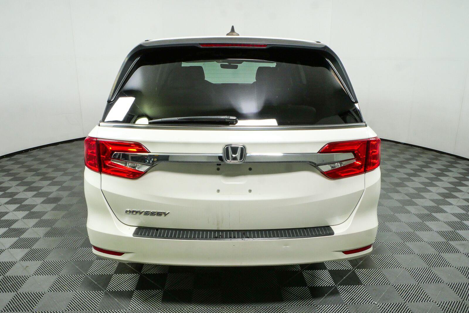 Used 2018 Honda Odyssey EX-L image 27