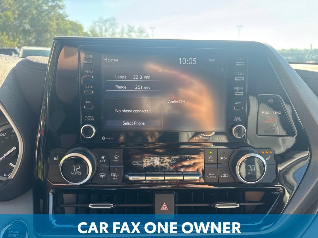 Used 2022 Toyota Highlander XLE AWD/4WD image 20