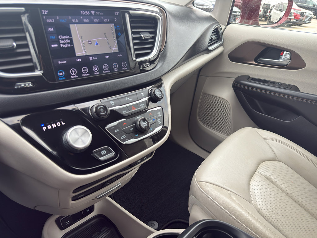 Used 2019 Chrysler Pacifica Touring-L Plus w/ Tire & Wheel Group FWD image 20