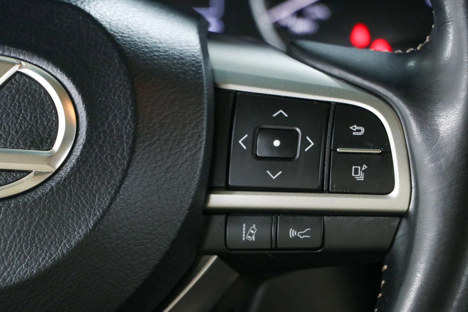 Used 2023 Lexus GX 460 Premium w/ Premium Package AWD/4WD image 15