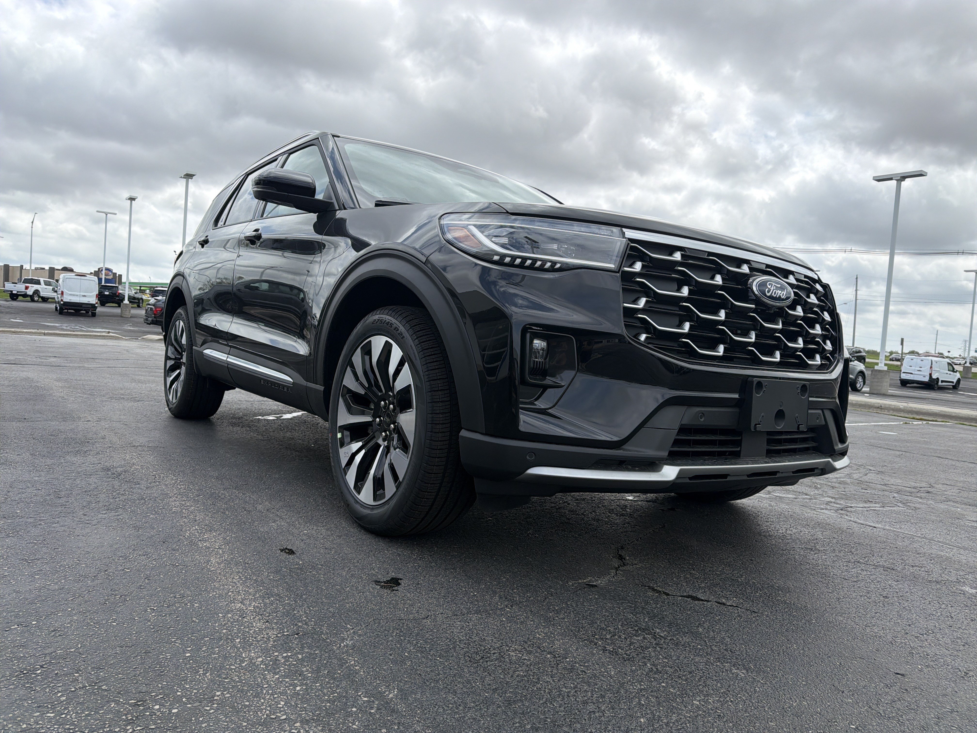 New 2026 Ford Explorer Platinum w/ LUX Leather Package AWD/4WD image 5