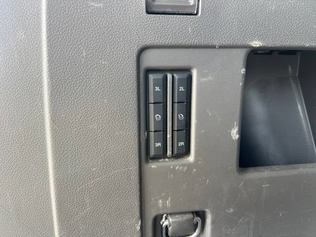 Used 2019 Ford Expedition Limited w/ Equipment Group 302A AWD/4WD image 16
