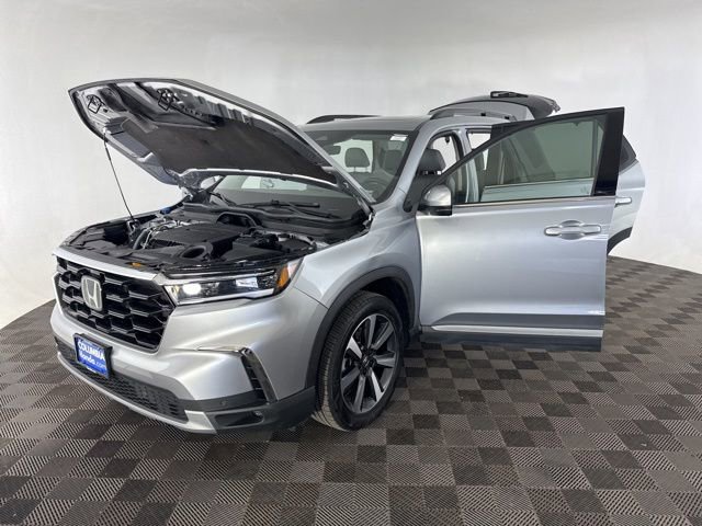 Certified 2023 Honda Pilot Touring image 14