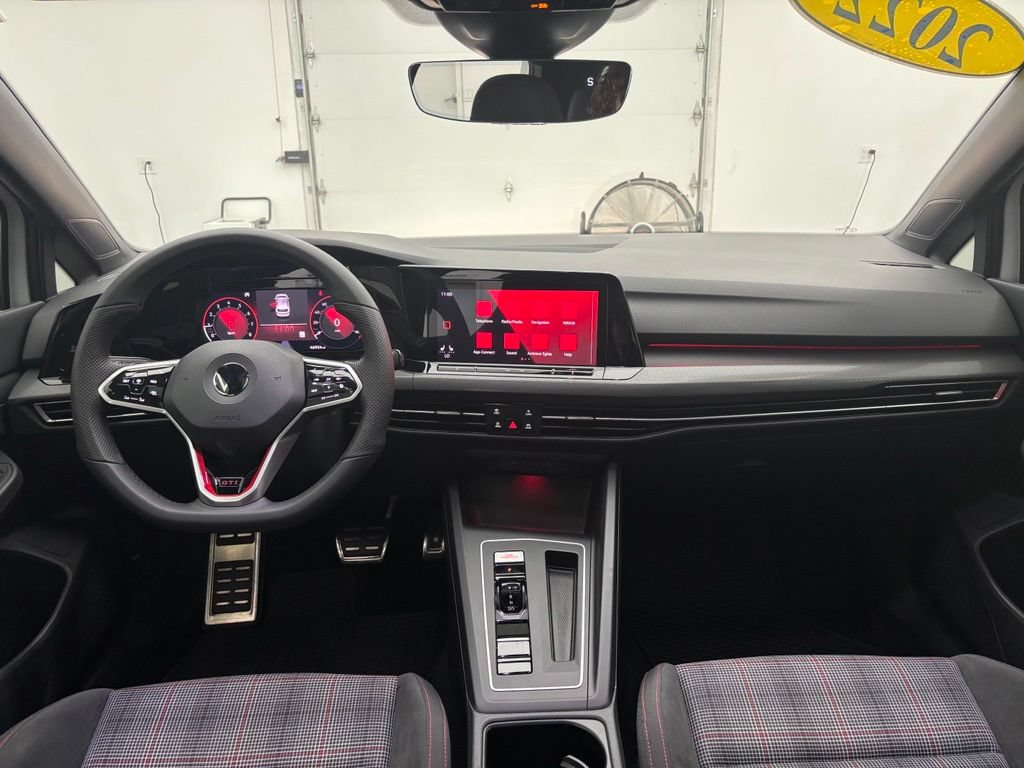 Used 2022 Volkswagen GTI SE w/ Black Wheel Package FWD image 4